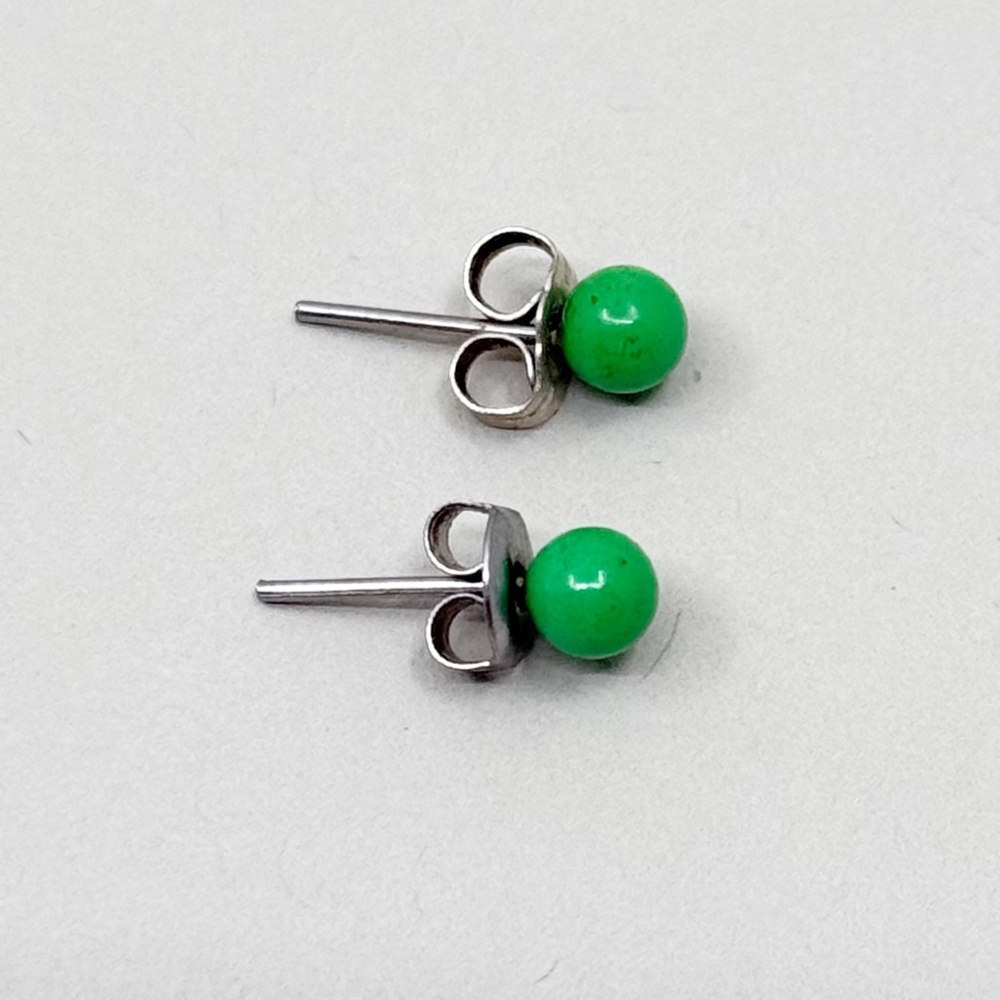Sterling silver lucite stud earrings - GM1030